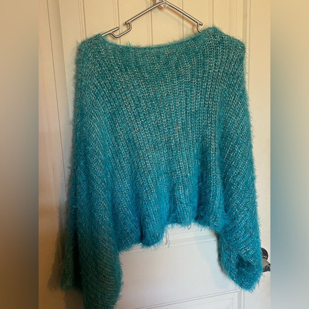 Distressed Oversized Sweater - Picture 5 of 5